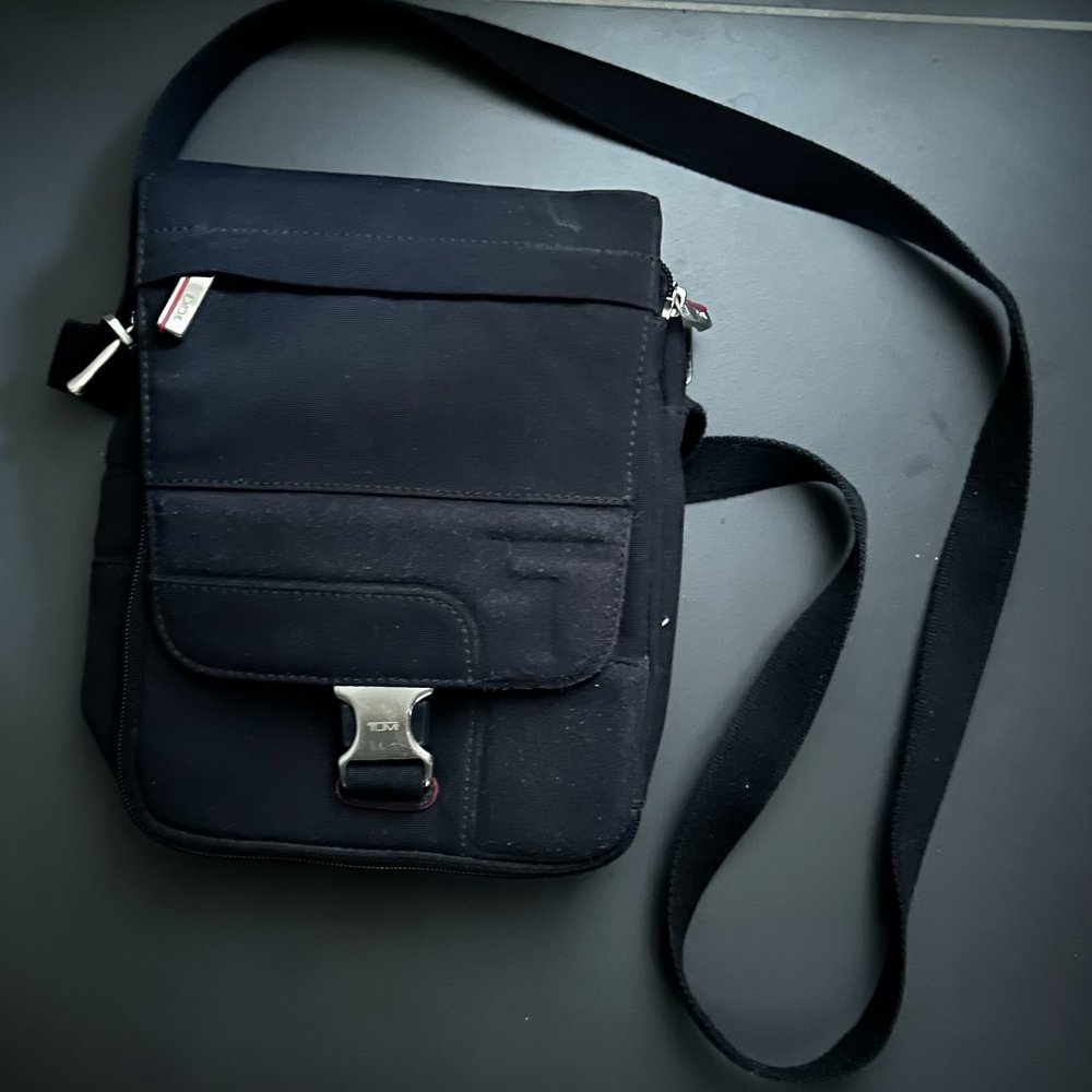 Crossbody bag